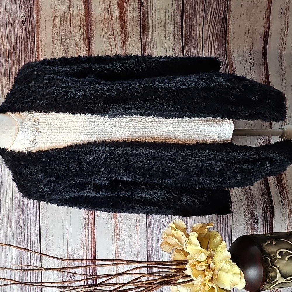 NEW FREE PEOPLE BLACK FURRY LONG SLEEVE OPEN FRONT CARDIGAN - Picture 2 of 13